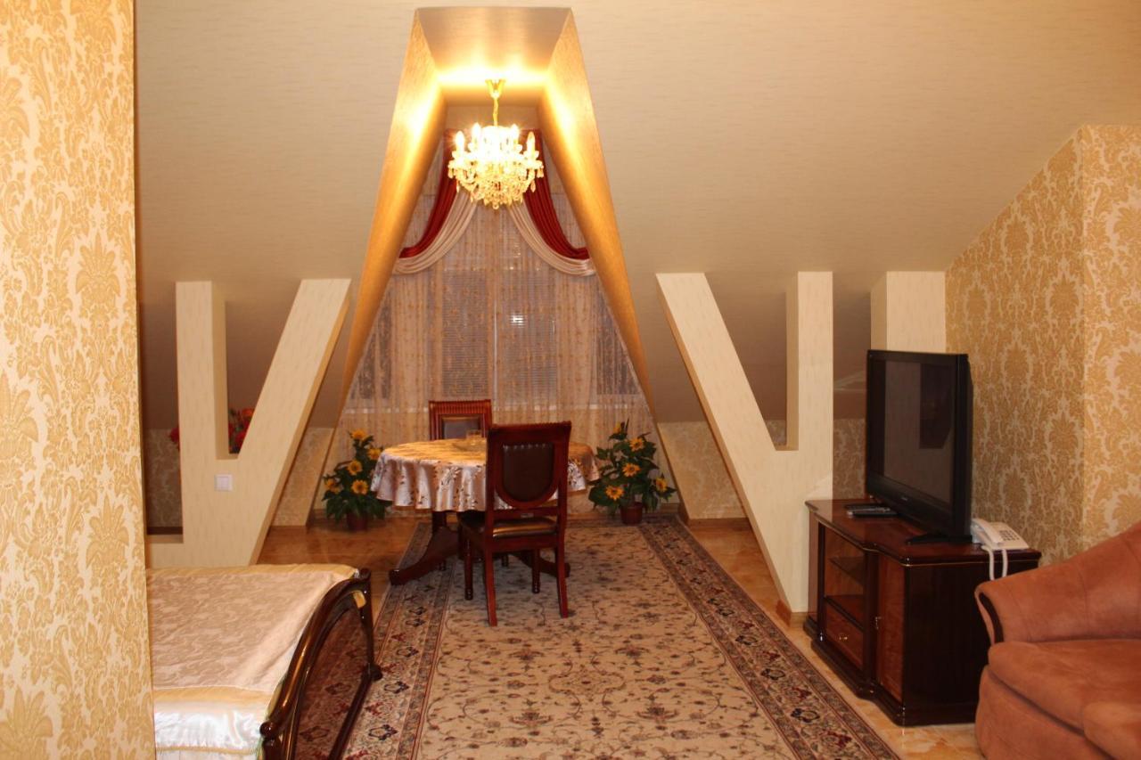Ceasar Otel Mykolaiv Dış mekan fotoğraf