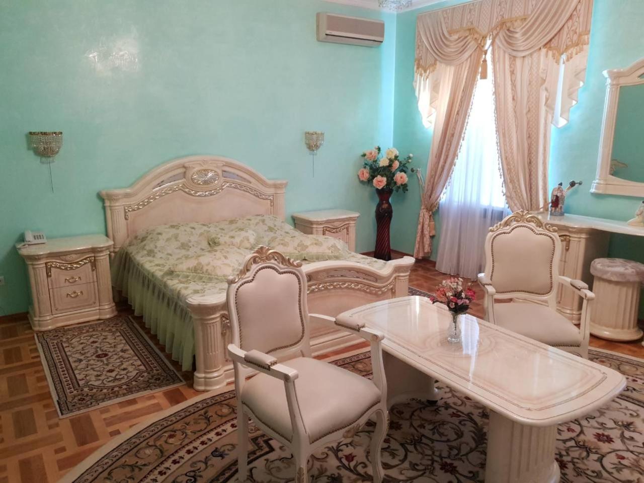 Ceasar Otel Mykolaiv Dış mekan fotoğraf